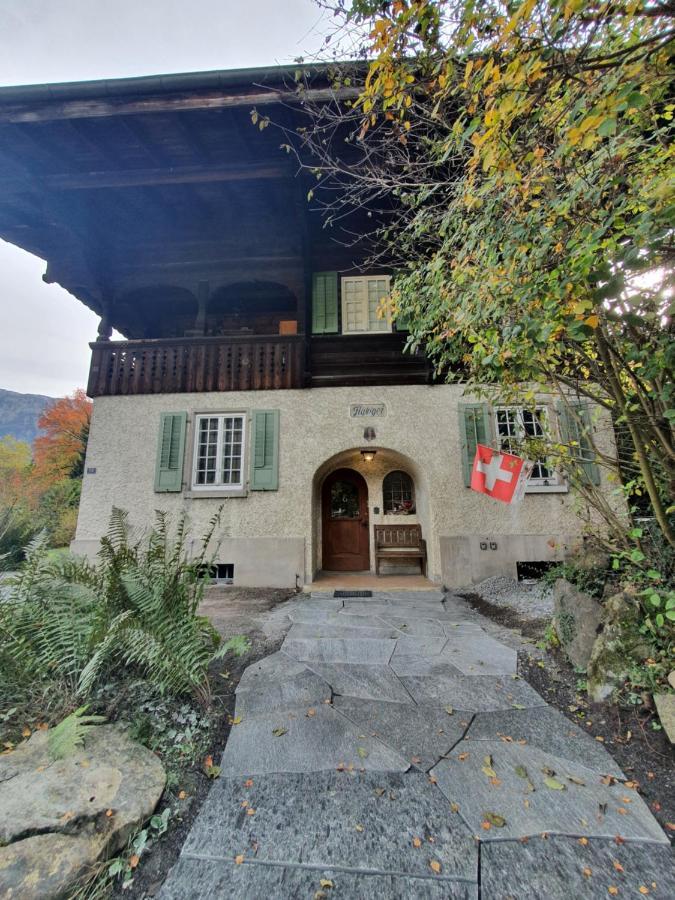 Zentral Gelegene Wohnung Mit Grossem Garten インターラーケン エクステリア 写真